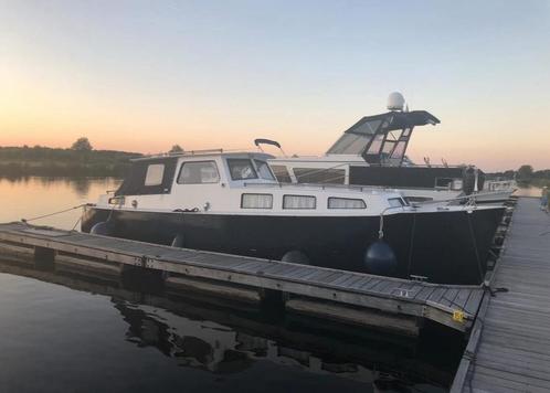 Cruiser 1956 motorboot motorjacht, Watersport en Boten, Motorboten en Motorjachten, Zo goed als nieuw, Staal, 9 tot 12 meter, Diesel