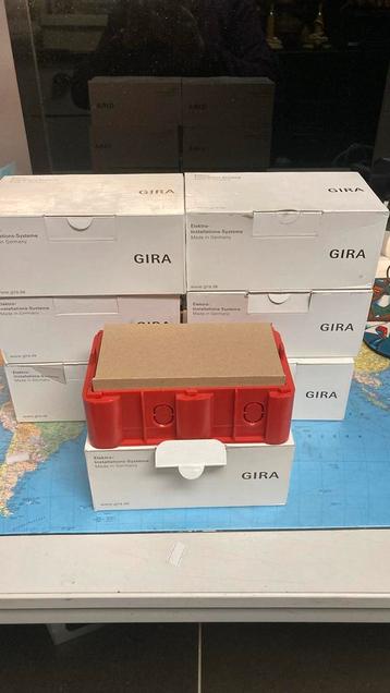 Gira inbouwdoos  beschikbaar voor biedingen