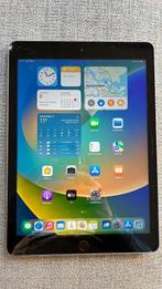 Ipad 5 2017 ios 16 kapote scherm, Computers en Software, Apple iPads, Gebruikt, 32 GB, Apple iPad, Wi-Fi