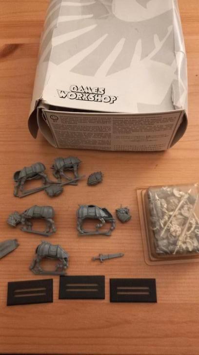 Warhammer Fantasy – Onvolledige 1990s Empire Cavalry set, Hobby en Vrije tijd, Wargaming, Nieuw, Warhammer, Figuurtje(s), Ophalen of Verzenden