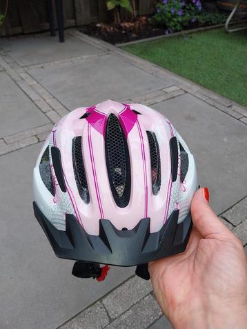 Meisjes Fietshelm met Bloemenprint en Achterlicht beschikbaar voor biedingen