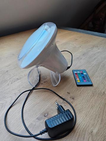Gebruikte LED Kleurenlamp - Wit beschikbaar voor biedingen