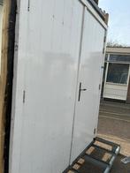 Kozijn met dubbele garage deuren, Garagedeur, Ophalen of Verzenden, Zo goed als nieuw, Hout