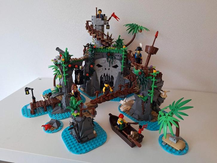 Lego - 910038 - Ominous Island, Kinderen en Baby's, Speelgoed | Duplo en Lego, Zo goed als nieuw, Lego, Complete set, Ophalen of Verzenden
