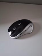 Computer muis rechtshandig. Nieuwstaat., Rechtshandig, Muis, Ophalen of Verzenden, Zo goed als nieuw