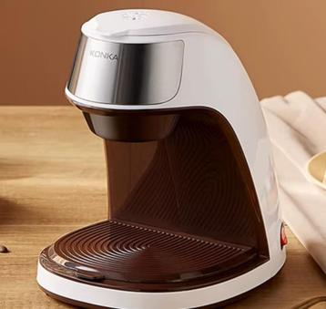 Kleine handige koffiemachine Zwart, Franse Koffie, Espresso. beschikbaar voor biedingen