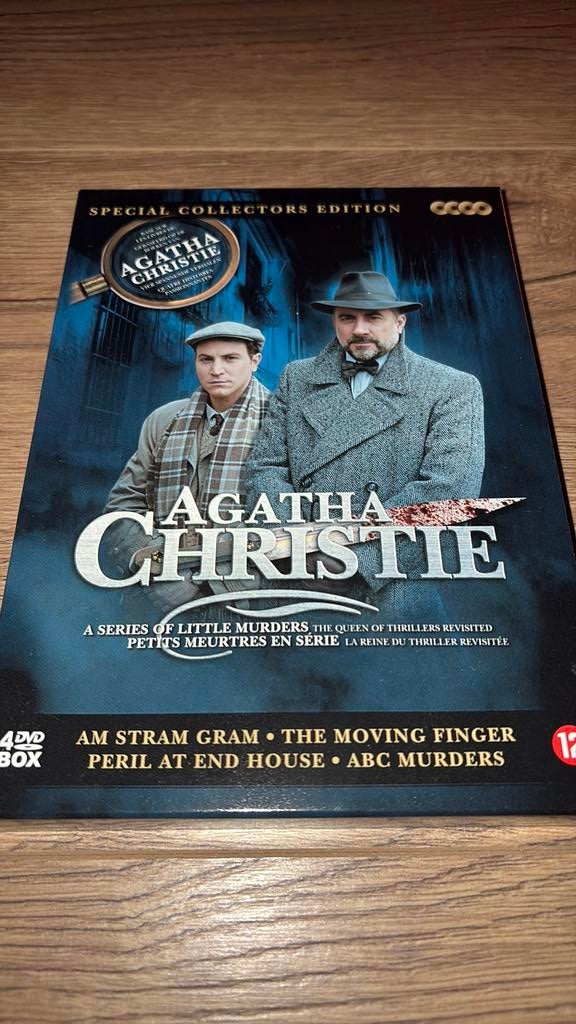 Agatha Christie: A Series of Little Murders met 4 dvd’s., Alle leeftijden, Ophalen of Verzenden, Zo goed als nieuw, Actie en Avontuur
