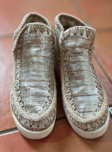 Mou Boots € 55,- maat 37 beschikbaar voor biedingen