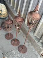 Ouderwets Massieve bierton, kandelaars en strijkijzers, Ophalen