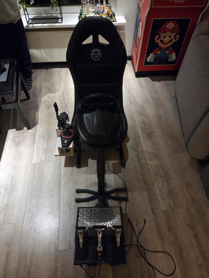 Gamestoel - thrustmaster t300, Spelcomputers en Games, Spelcomputers | Overige, Gebruikt, Ophalen