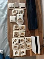 Veel stopcontacten en lichtknoppen, Ophalen of Verzenden, Gebruikt, Stopcontact