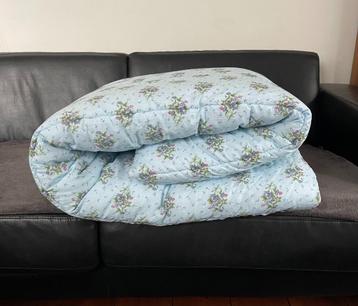Nieuw gewatteerde bedsprei beschikbaar voor biedingen