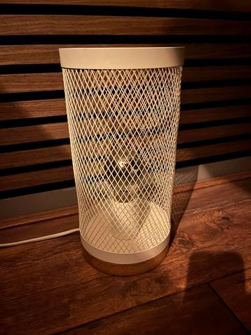 Nachtlampjes of tafellamp 2 stuks beschikbaar voor biedingen