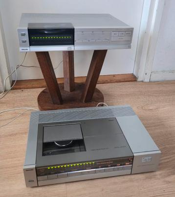 Philips CD300 Philips CD202 beschikbaar voor biedingen