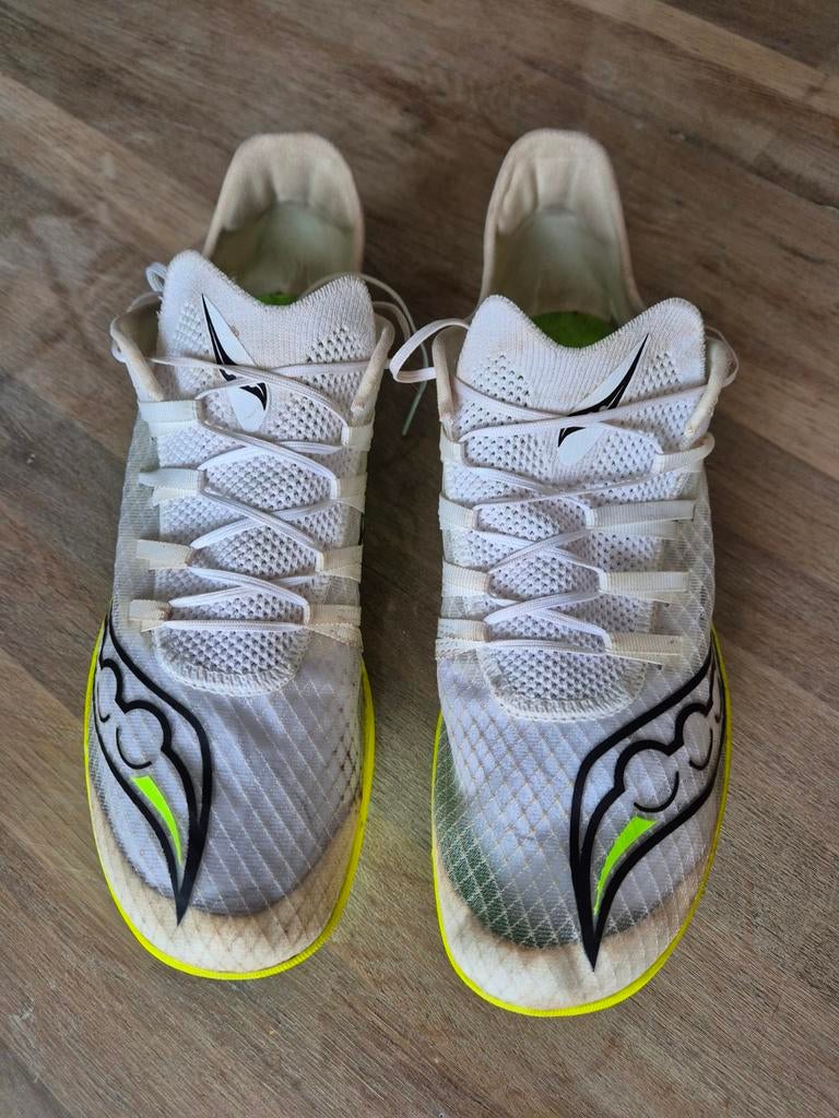 Saucony spikes Terminal VT, Sport en Fitness, Ophalen of Verzenden, Zo goed als nieuw, Hardloopschoenen, Saucony