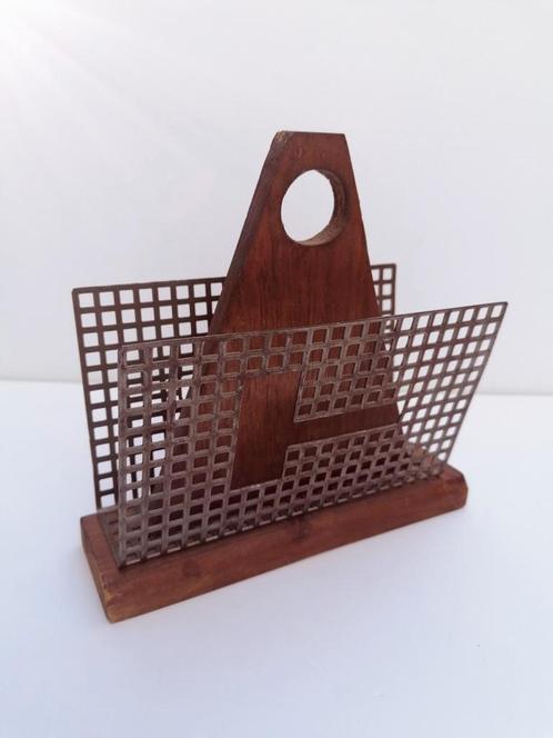 Vintage Teakhouten Brievenhouder - Jaren 60 Pilastro Stijl, Huis en Inrichting, Woonaccessoires | Krantenbakken en Lectuurbakken