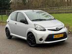 Toyota Aygo 1.0 VVT-i Now /Airco/5-Deurs/, Auto's, Toyota, Voorwielaandrijving, Euro 5, Elektrische ramen, Gebruikt