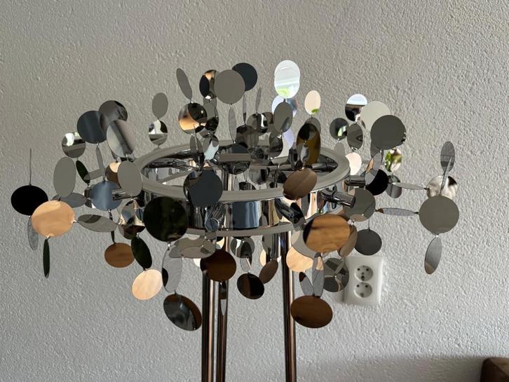 Staande chromen lamp Glimmo 140 x 48 dimbare leuke vloerlamp, Huis en Inrichting, Lampen | Vloerlampen, Zo goed als nieuw, 100 tot 150 cm