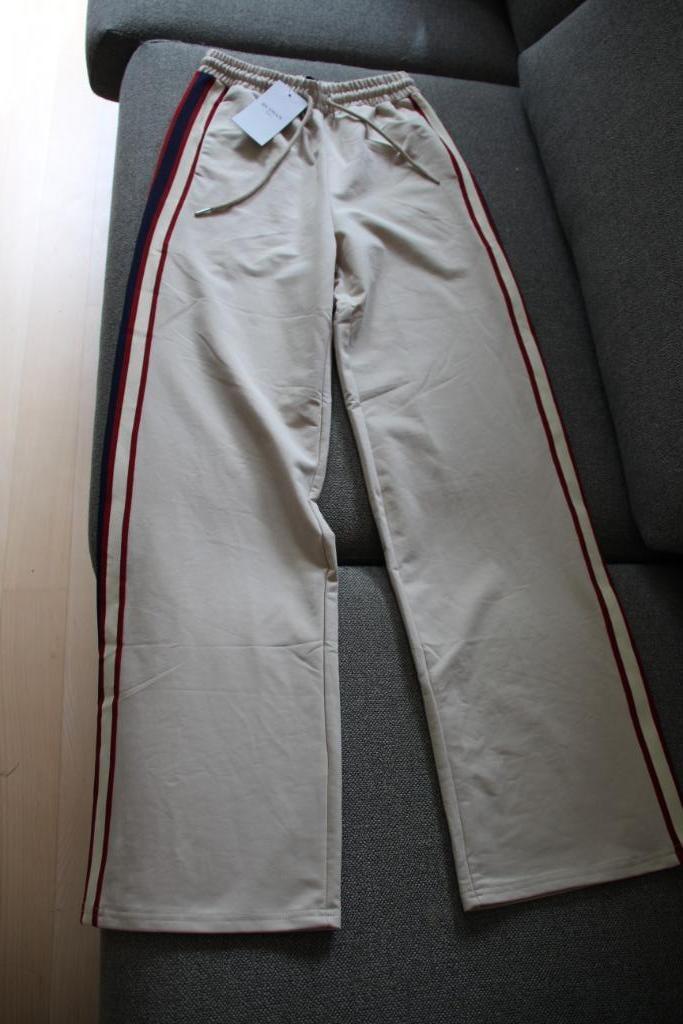 Leuke beige broek met streep van het merk BY SWAN  Paris, Kleding | Dames, Broeken en Pantalons, Nieuw, Maat 36 (S), Beige, Lang