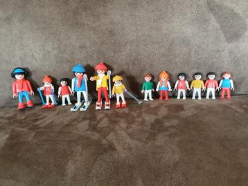 12  Vintage Poppetjes van playmobil uit 1974 en 1981 van geo beschikbaar voor biedingen