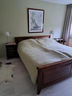 Houten eiken bedframe 180 x 200 meter & antieke nachtkastjes, Huis en Inrichting, Slaapkamer | Complete slaapkamers, Ophalen, Gebruikt