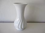 Witte vaas made in Holland  wit glanzend glazuur, Antiek en Kunst, Antiek | Keramiek en Aardewerk, Ophalen of Verzenden