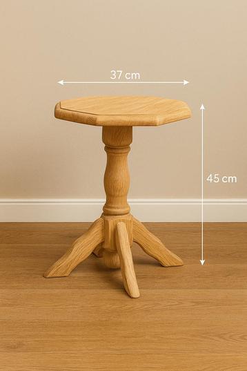 Houten Bijzettafel Klassiek beschikbaar voor biedingen