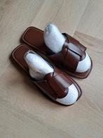DAMES SLIPPERS NIEUW MAAT 39 KLEUR BRUIN, Ophalen of Verzenden, Nieuw, Bruin
