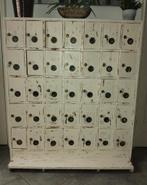 Antieke vakkenkast/kluizenkast met sleutels, Huis en Inrichting, Kasten | Buffetkasten, Ophalen, Gebruikt, 100 tot 150 cm, 100 tot 150 cm