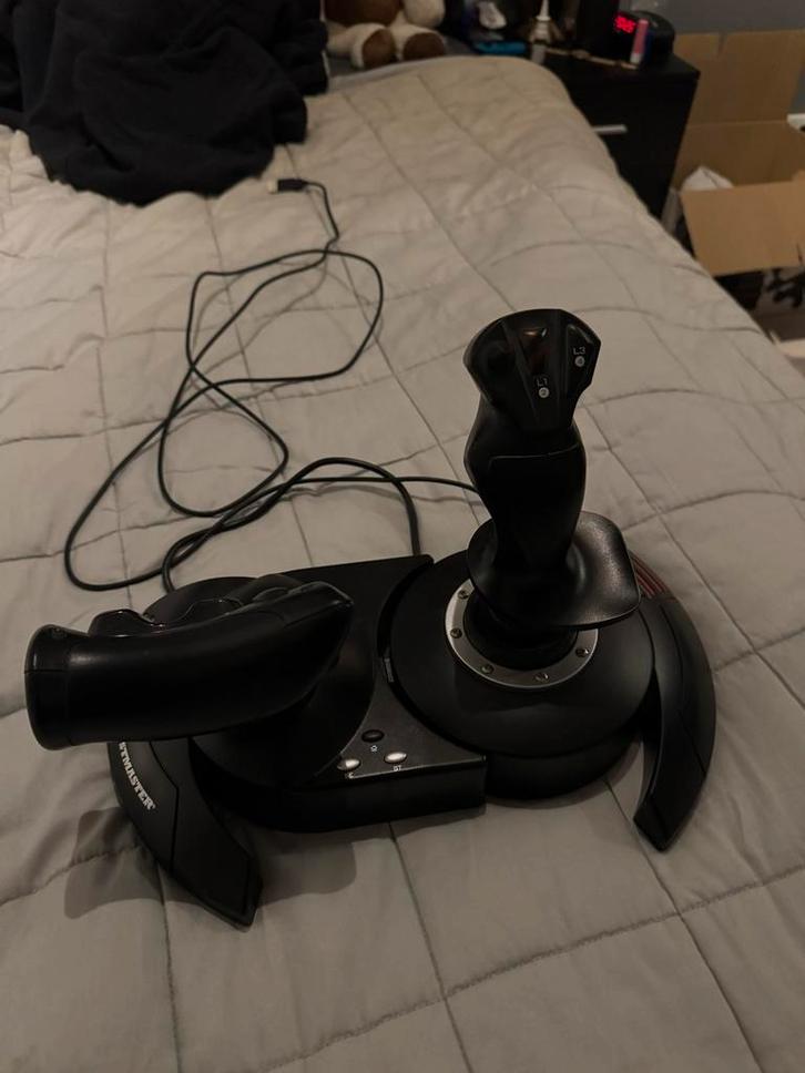 Trustmaster Flight Joystick - ZGAN!, Computers en Software, Joysticks, Zo goed als nieuw, Ophalen of Verzenden