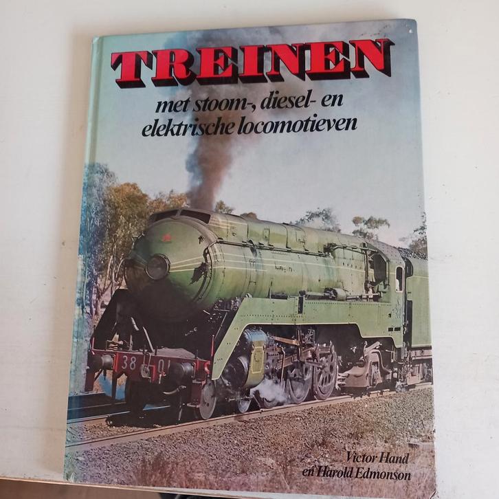 Treinen met stoom, diesel en elektrische locomotieven, Boeken, Hobby en Vrije tijd, Zo goed als nieuw, Overige onderwerpen, Ophalen of Verzenden