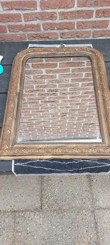 Antieke Franse toogspiegel beschikbaar voor biedingen