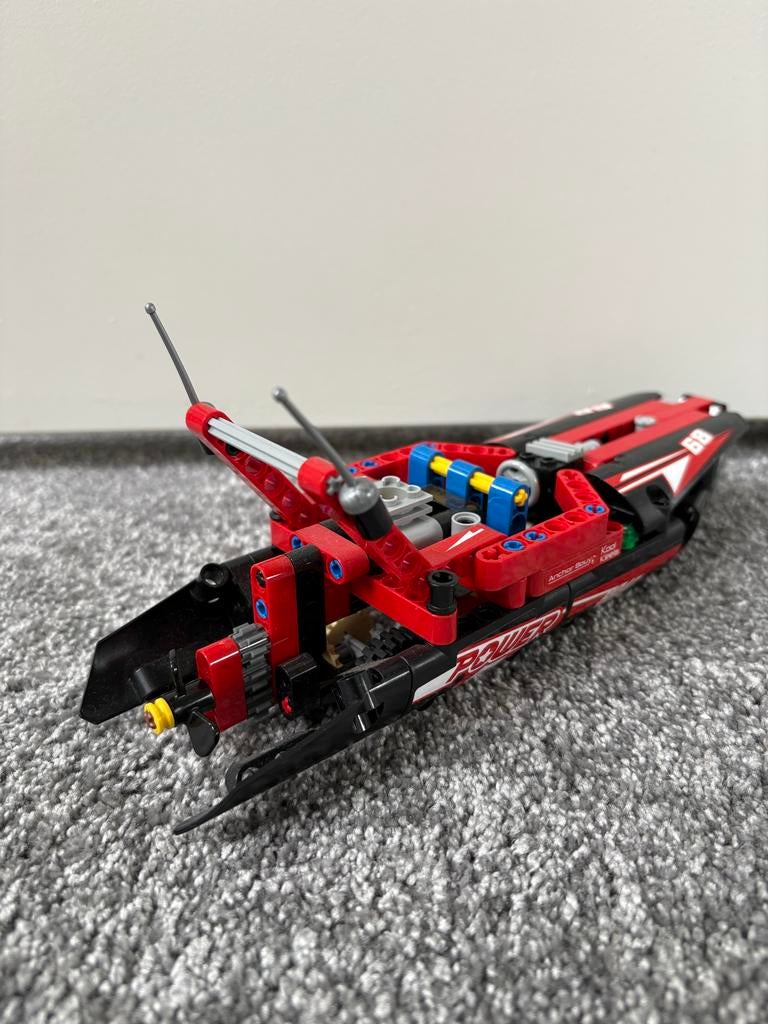 Lego Technic Power Boat 42089 - Complete Set, Ophalen of Verzenden, Zo goed als nieuw, Complete set, Lego