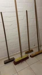 Diverse bezems bezem, Ophalen