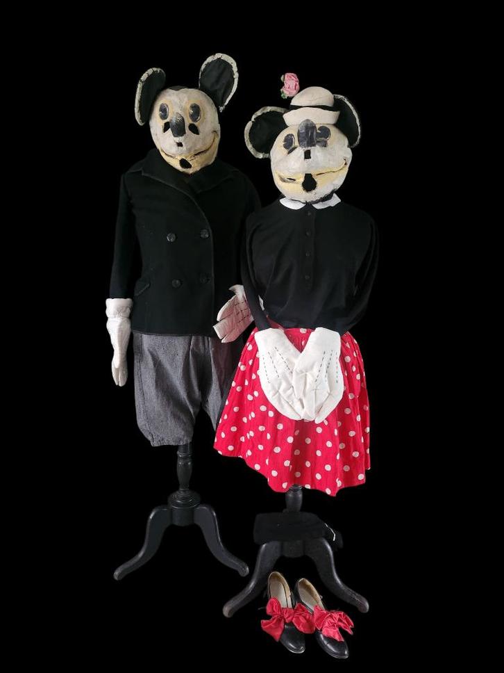 Mickey Minnie Mouse papier mache masker kostuums, Antiek en Kunst, Curiosa en Brocante, Ophalen