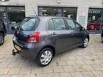 Toyota Yaris 1.3 VVTi 5Drs Automaat Airco NW APK NAP, Auto's, Gebruikt, 750 kg, 4 cilinders, Origineel Nederlands