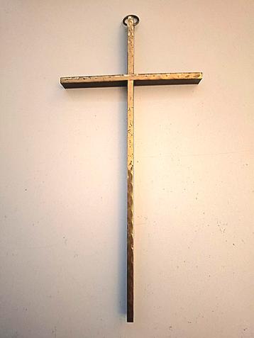 Antiek Messing Kruis - Goudkleurig beschikbaar voor biedingen