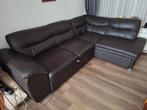 Leder look hoekbank met uitschuibaar "bed" en lade, Huis en Inrichting, Ophalen, Overige materialen, Gebruikt, Hoekbank