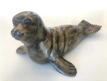 Zeehond in het brons , echt brons , prachtige zeehond beschikbaar voor biedingen