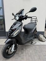 ⭐️Piaggio zip 4t 2020 Brom 2000 KM NIEUWSTAAT GLANS ZWART⭐️, Fietsen en Brommers, Ophalen, Zip, Zo goed als nieuw, Benzine