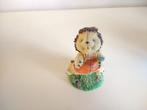 Beeldje egeltje van polystone met oranje jurkje 7 cm hoog, Verzamelen, Beelden en Beeldjes, Ophalen of Verzenden, Zo goed als nieuw