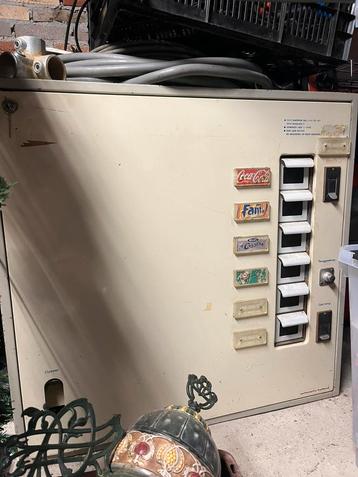 Seventies blikjes automaat / koelkast beschikbaar voor biedingen