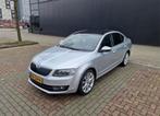 Skoda Octavia 1.0 TSI 85KW | PANO |18"| KEYLESS | Nieuwe APK, Auto's, Voorwielaandrijving, 610 kg, Origineel Nederlands, Handgeschakeld