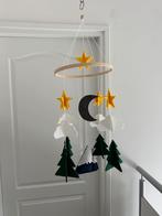 Nieuw Stoere Mobiel baby wieg/ledikant Bos Berg Sterren Vilt, Ophalen of Verzenden, Nieuw, Ledikant