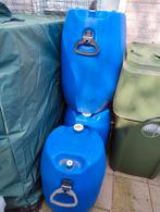 Vat / regenton 50l (of 60l?) blauw gebruikt, Tuin en Terras, Regentonnen, Minder dan 75 liter, Kunststof, Gebruikt, Ophalen