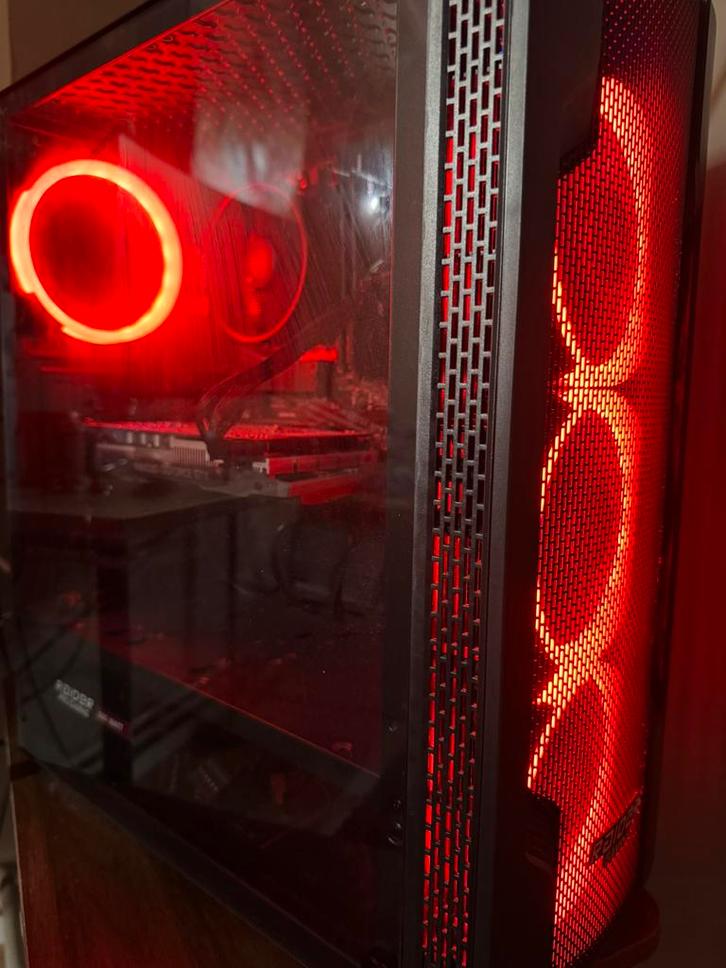 Gaming pc, Spelcomputers en Games, Games | Pc, Zo goed als nieuw, Ophalen of Verzenden