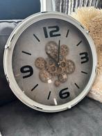 Wandklok 50cm met Draaiende Tandwielen, Ophalen of Verzenden, Gebruikt, Analoog, Wandklok