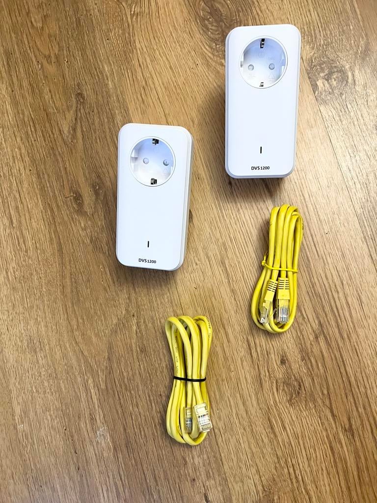 DVS 1200 Powerline Adapters - Nieuwstaat!, Ophalen of Verzenden, Zo goed als nieuw