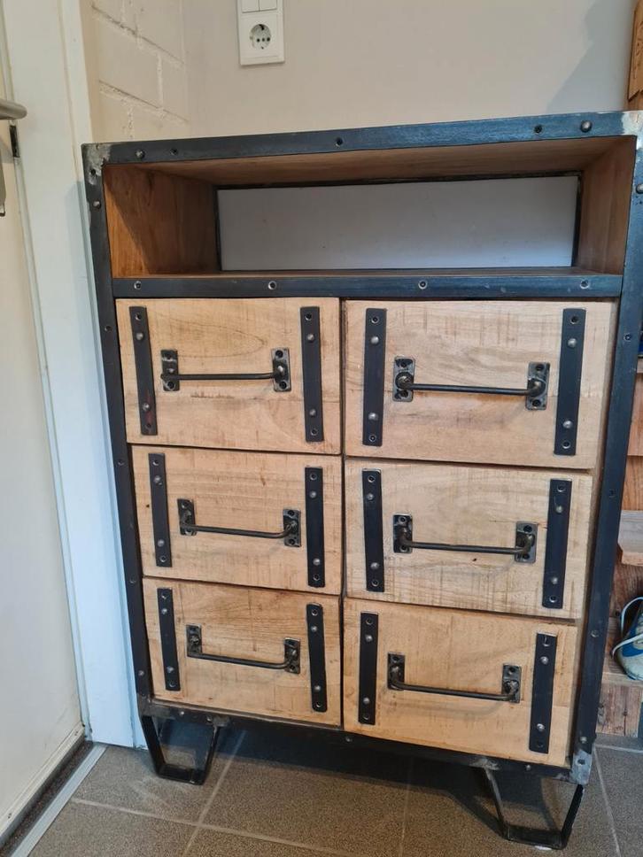Industriële Ladekast - Stoer & Stijlvol!, Huis en Inrichting, Kasten | Dressoirs, Gebruikt, 50 tot 100 cm, 25 tot 50 cm, Met lade(s)