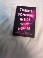Theres someone inside your house, Boeken, Advies, Hulp en Training, Ophalen of Verzenden, Zo goed als nieuw
